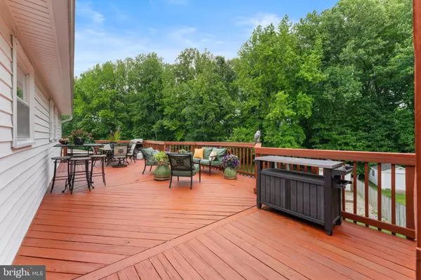 Waldorf, MD 20601,2116 BELL TREE LN