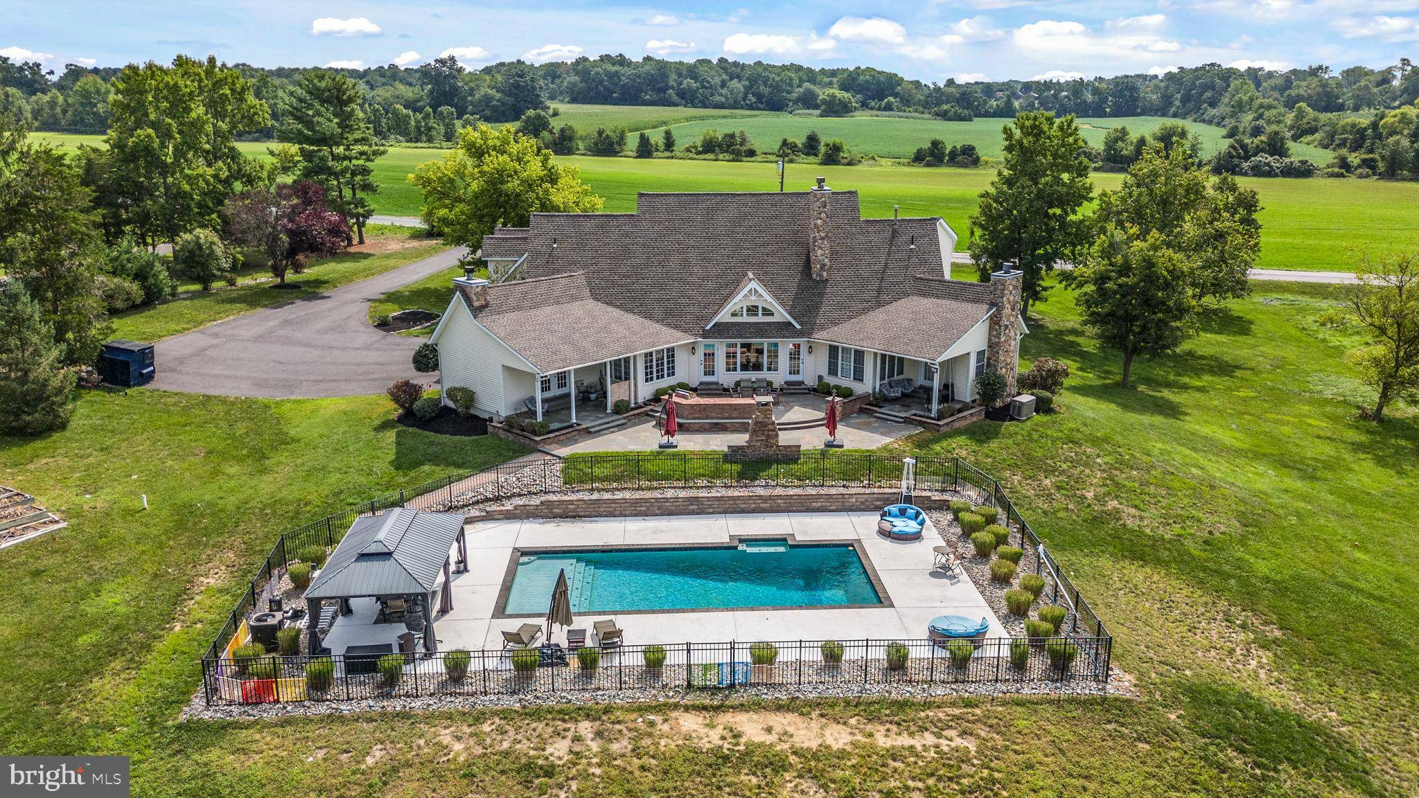 81 STEWART RD, Pilesgrove, NJ 08098