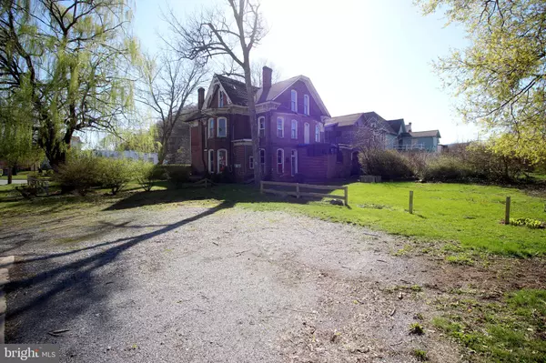 Tyrone, PA 16686,306 W 15TH ST