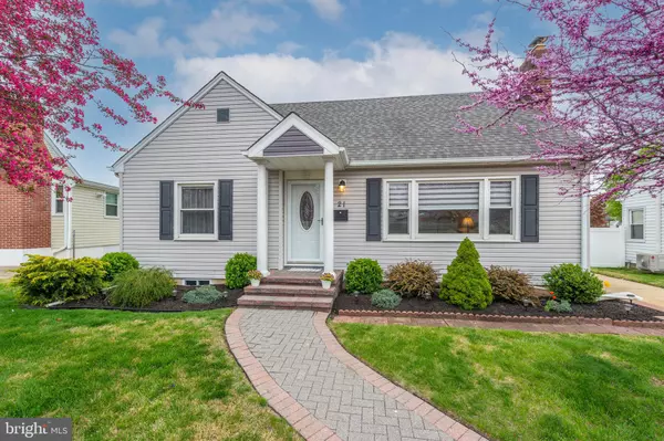 21 GODFREY DR, Hamilton, NJ 08610