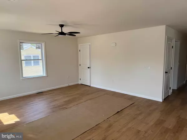 Paulsboro, NJ 08066,248 NASSAU AVE