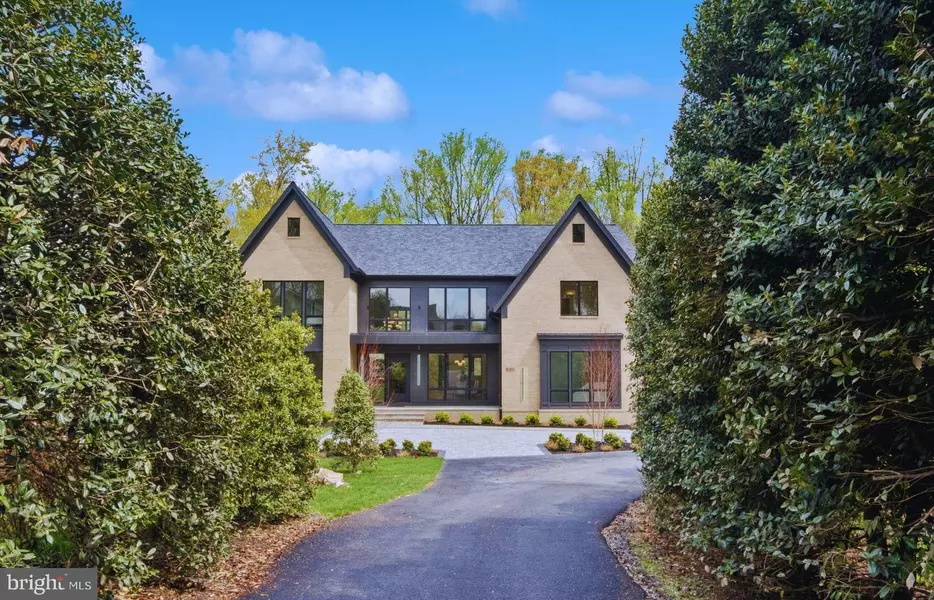 8310 WELLER AVE, Mclean, VA 22102