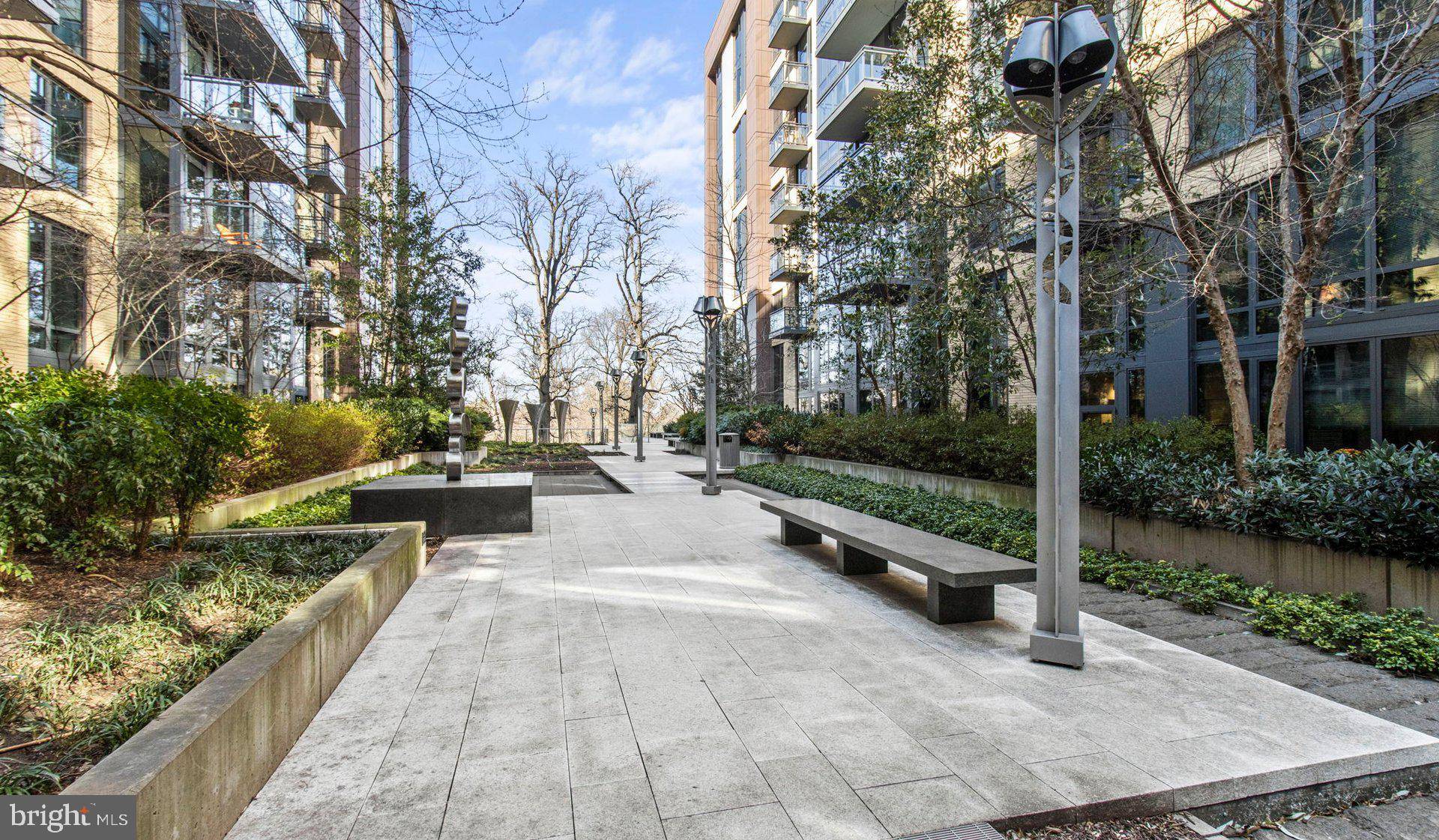 8300 WISCONSIN AVE #2B-1-806, Bethesda, MD 20814