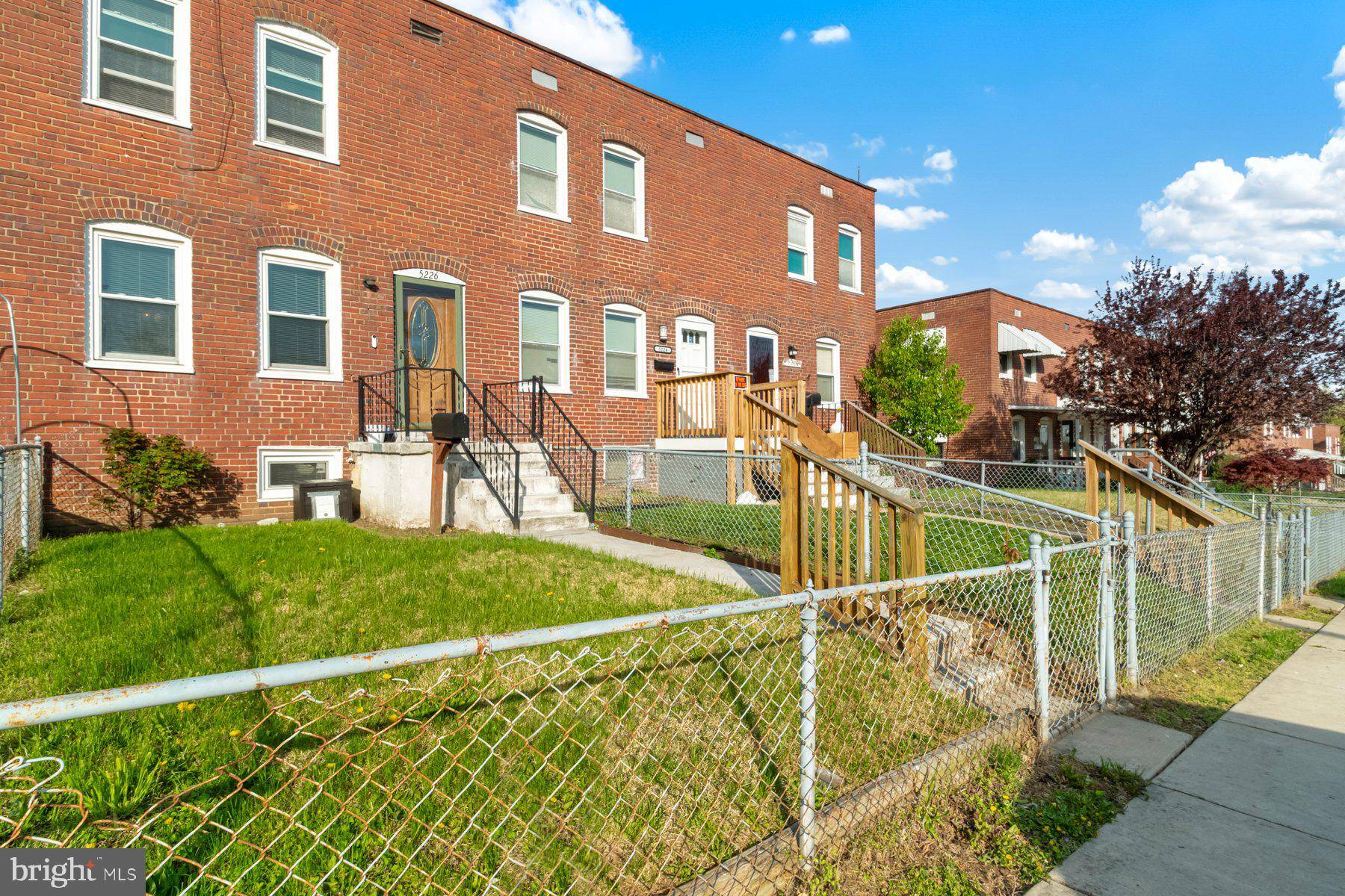 5226 PATRICK HENRY DR, Baltimore, MD 21225
