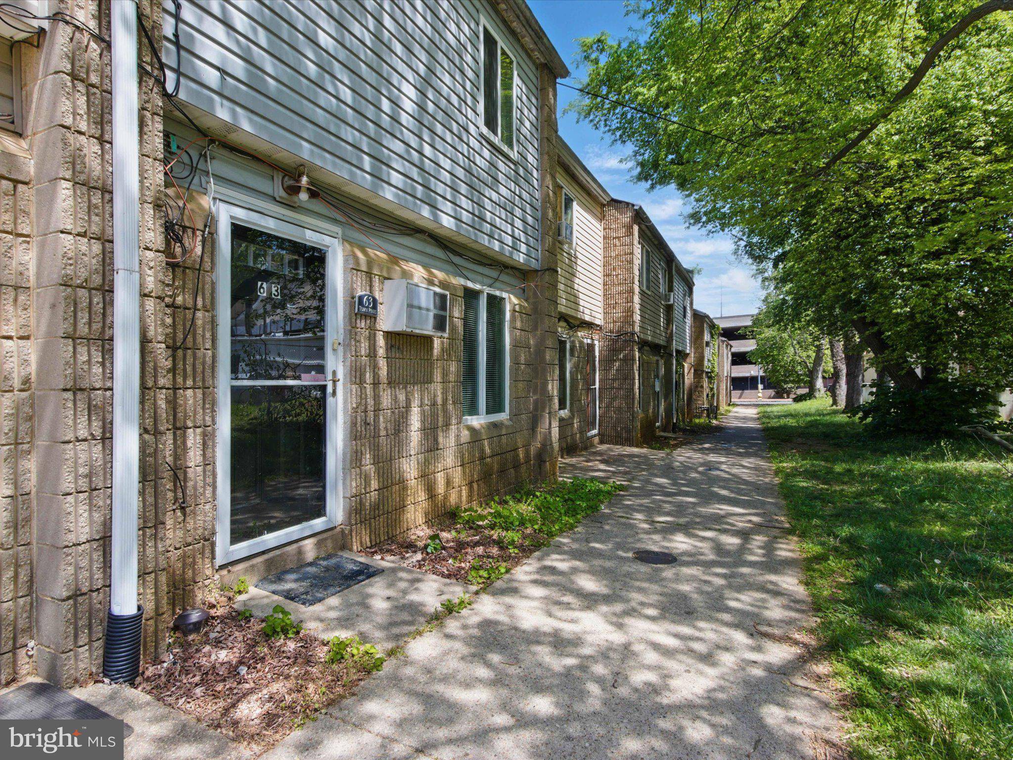 Annapolis, MD 21401,63 TOWN PINES CT