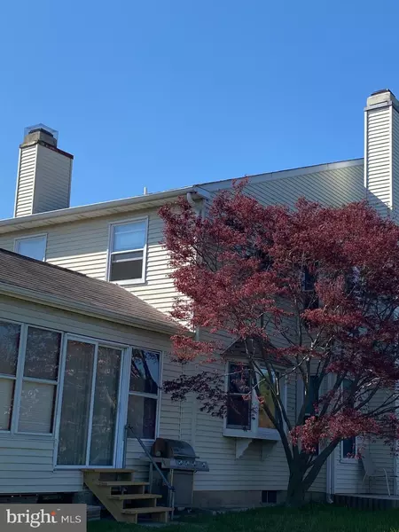 101 JONATHAN DR, North Wales, PA 19454