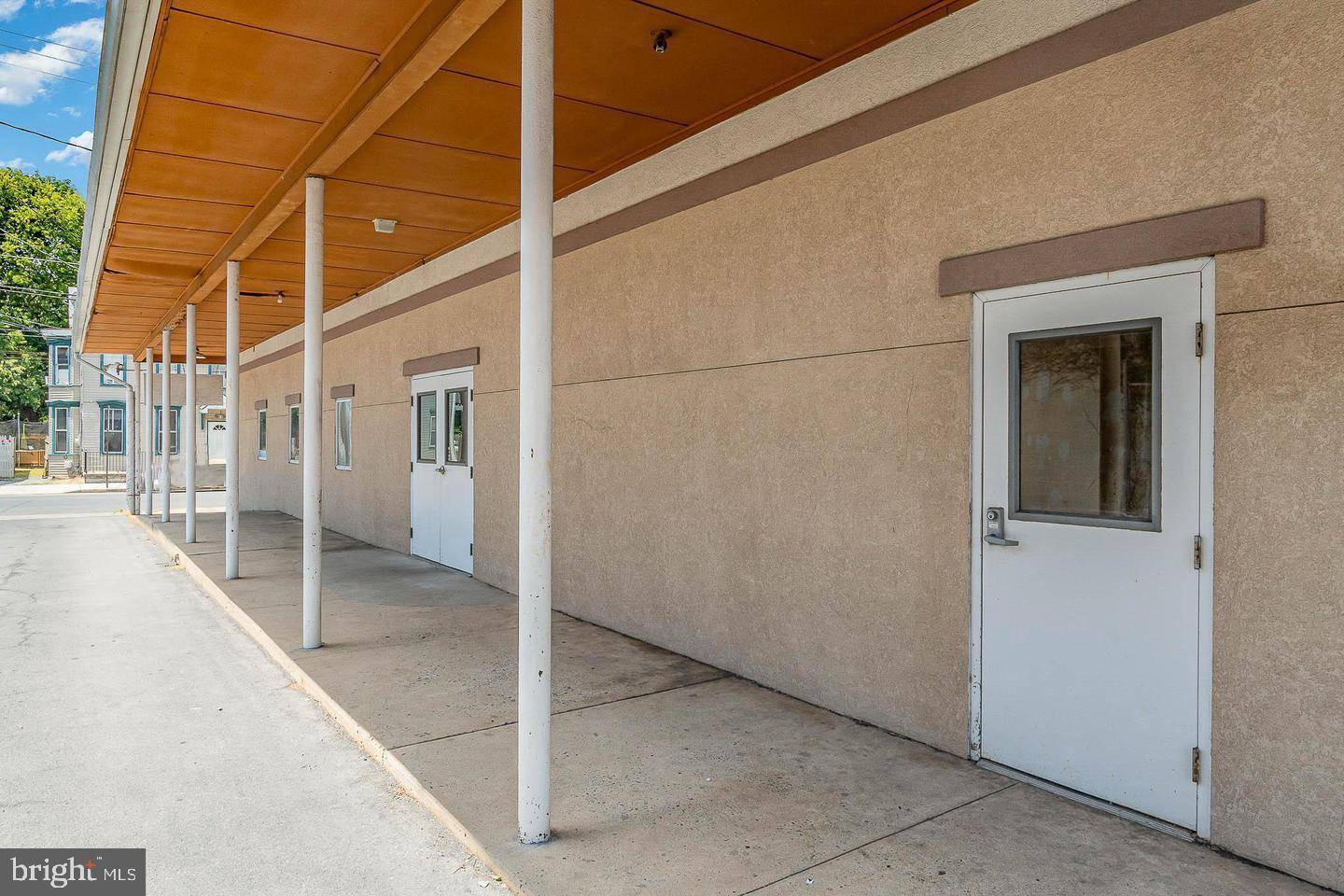 Carlisle, PA 17013,121 N PITT ST