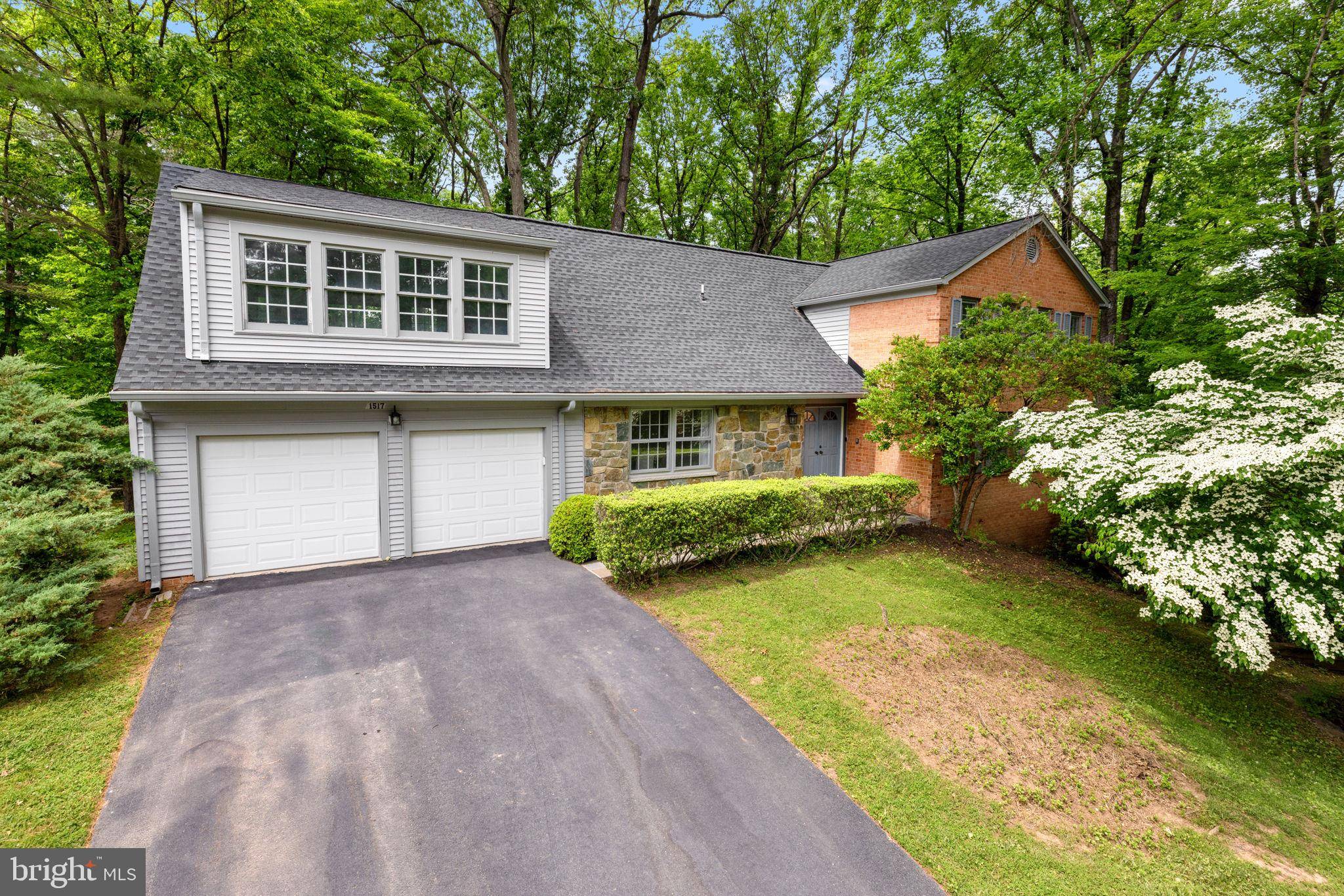 1517 SNUGHILL CT, Vienna, VA 22182