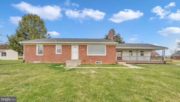 4138 HILLCREST AVE, Hampstead, MD 21074