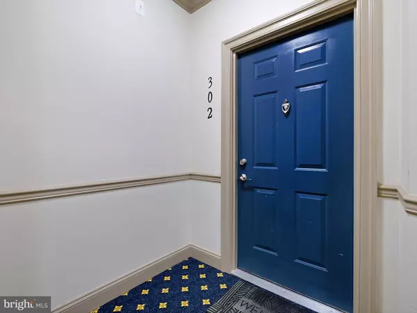 Odenton, MD 21113,8609 WINTERGREEN CT #302