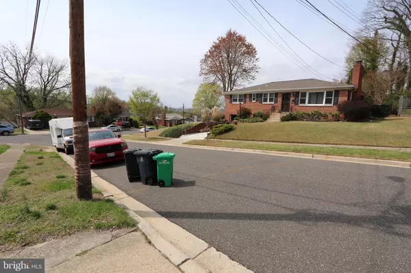 Temple Hills, MD 20748,2503 EASTON ST