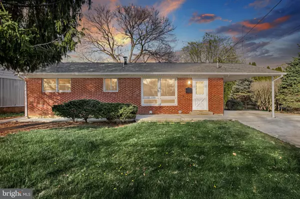 121 W CLEARVIEW DR, Camp Hill, PA 17011