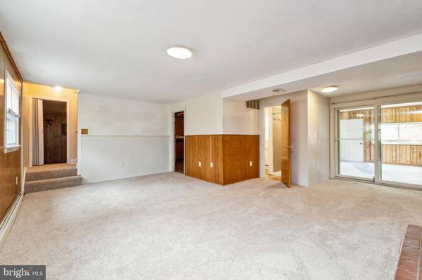 Woodbridge, VA 22193,3803 DANBURY CT