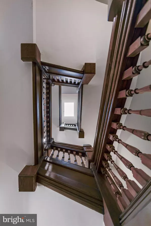 Washington, DC 20009,1722 CONNECTICUT AVE NW #9