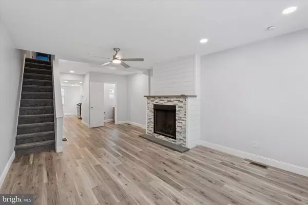 408 DURFOR ST, Philadelphia, PA 19148