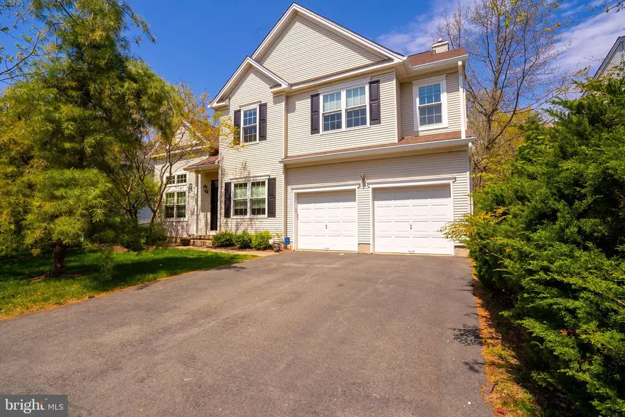6 YORK DR, Princeton, NJ 08540