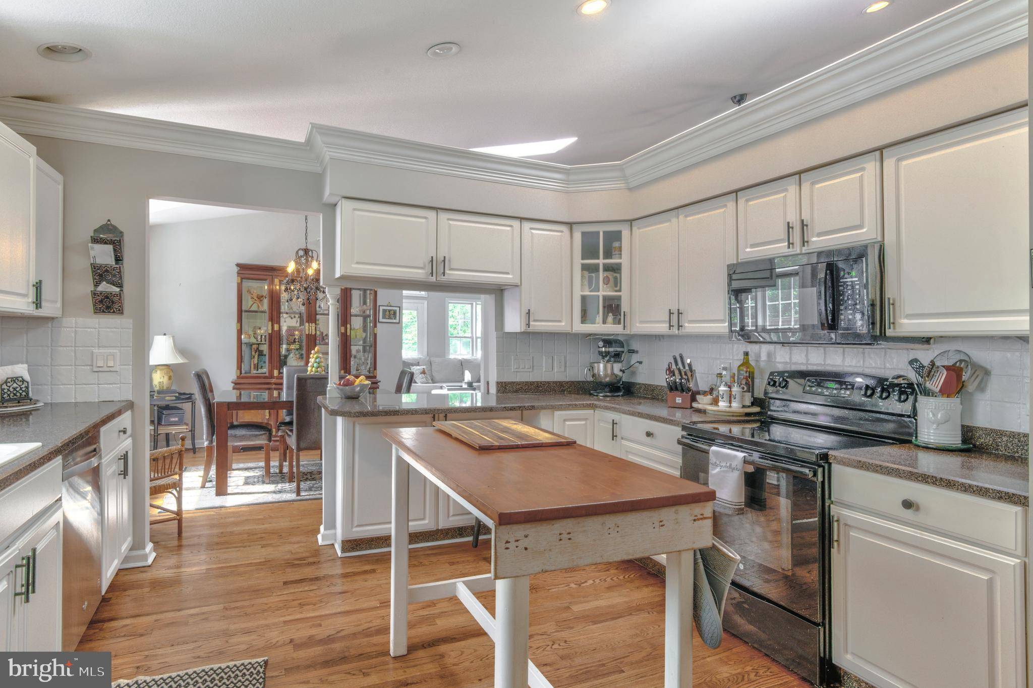 Ocean Pines, MD 21811,17 JUNEWAY LN