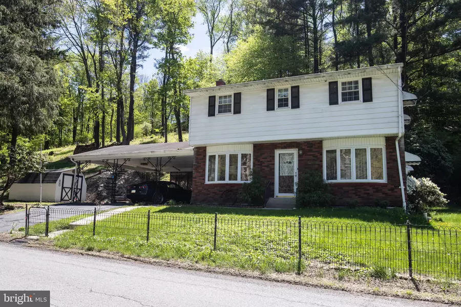 120 LOW RD, Pottsville, PA 17901