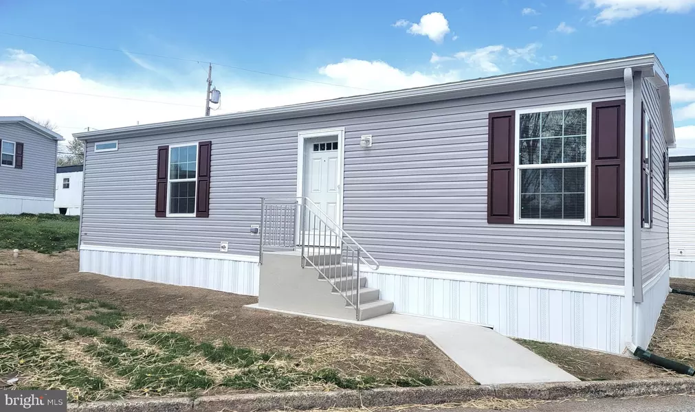 2 JOSEPH AVE, Birdsboro, PA 19508