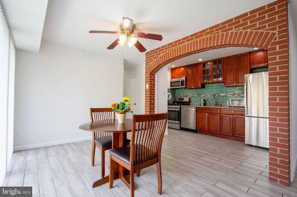 Falls Church, VA 22042,2905 CHARING CROSS RD #4