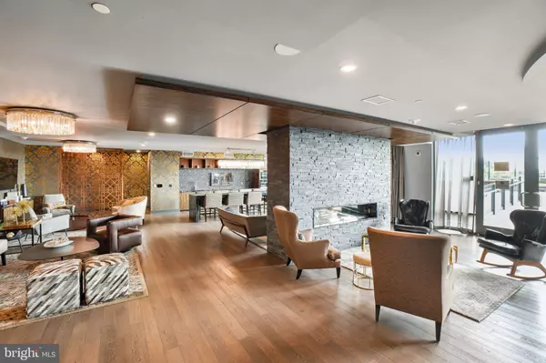 Washington, DC 20024,45 SUTTON SQ SW #602