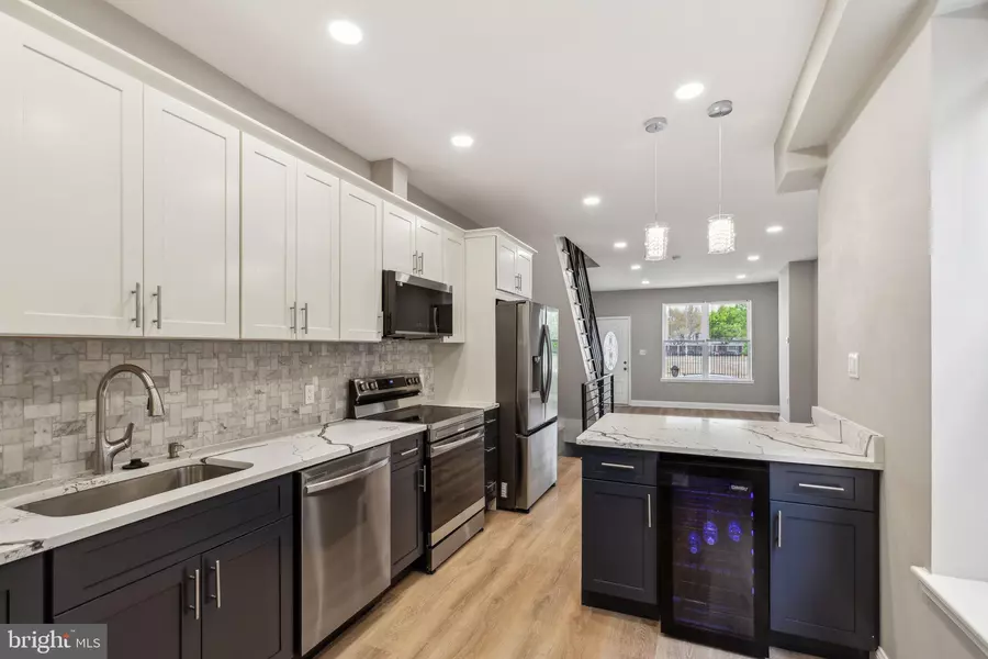 2954 CEDAR ST, Philadelphia, PA 19134