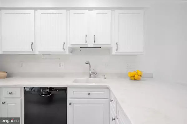 Burke, VA 22015,9819 BURKE POND LN