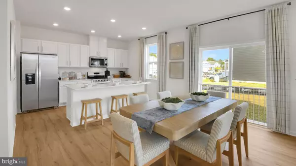 Bayville, NJ 08721,21 DAHLIA CT