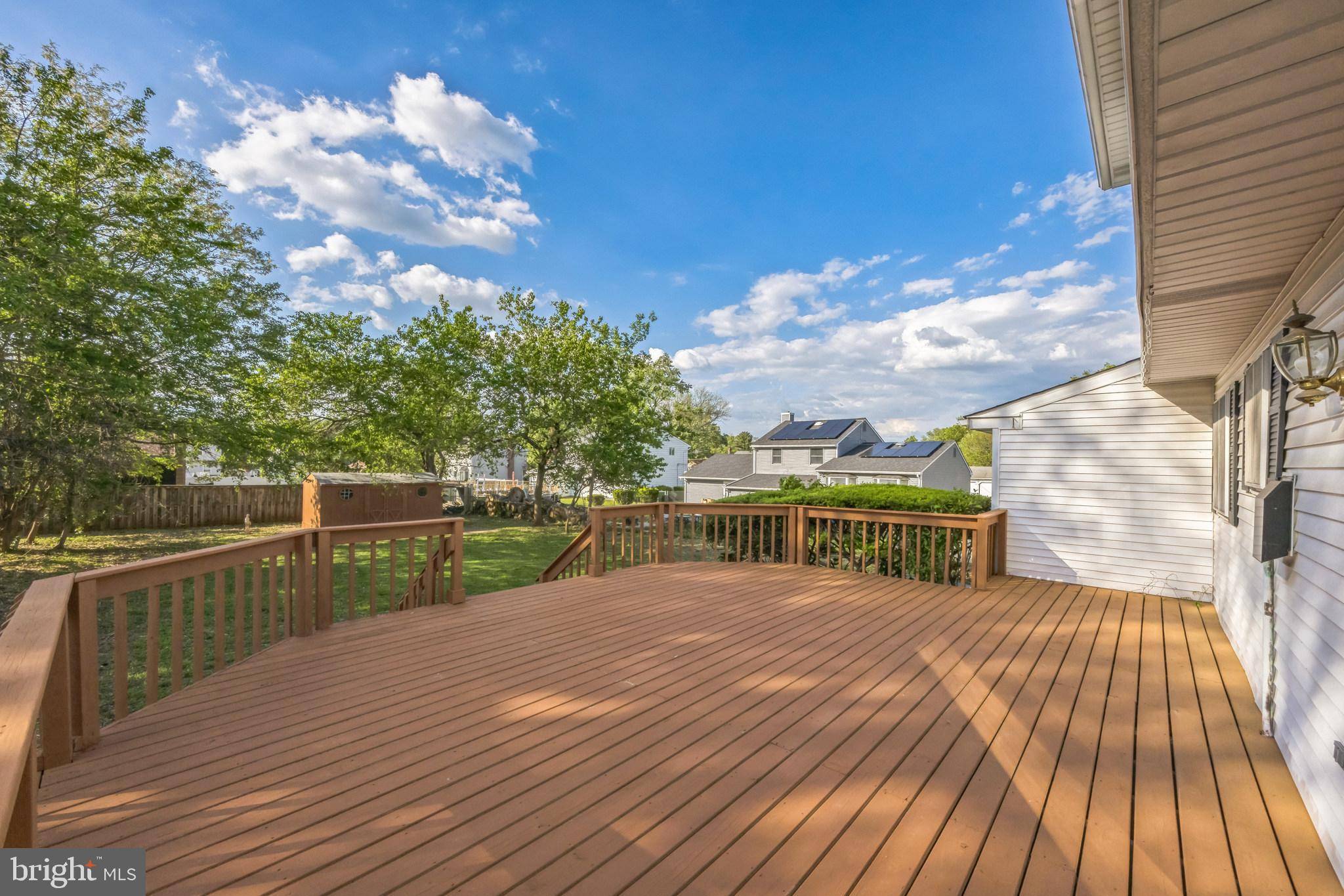 Maple Shade, NJ 08052,121 BEECHWOOD AVE