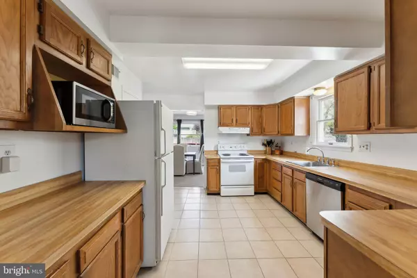 Arlington, VA 22202,1023 21ST ST S