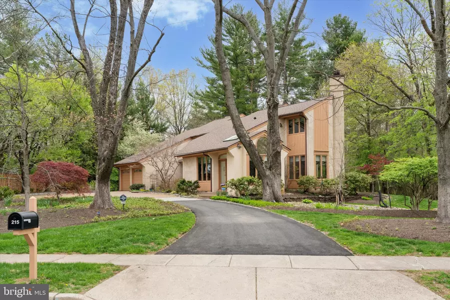 215 OLD CHURCH RD, North Wales, PA 19454