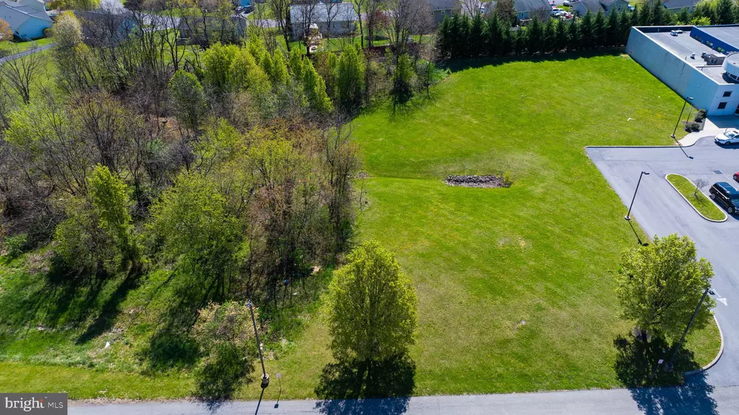 181 ROARING LION DR, Hedgesville, WV 25427