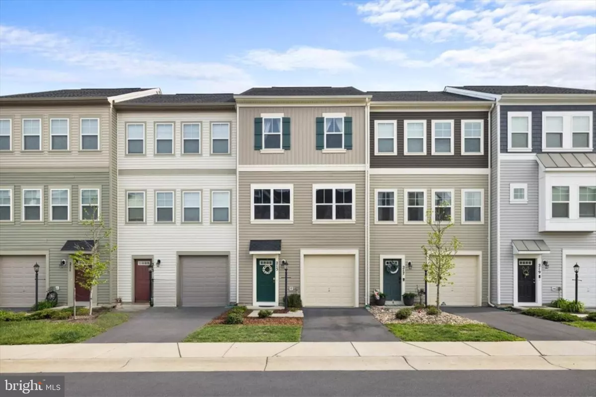 Stephenson, VA 22656,215 CROFTON CT