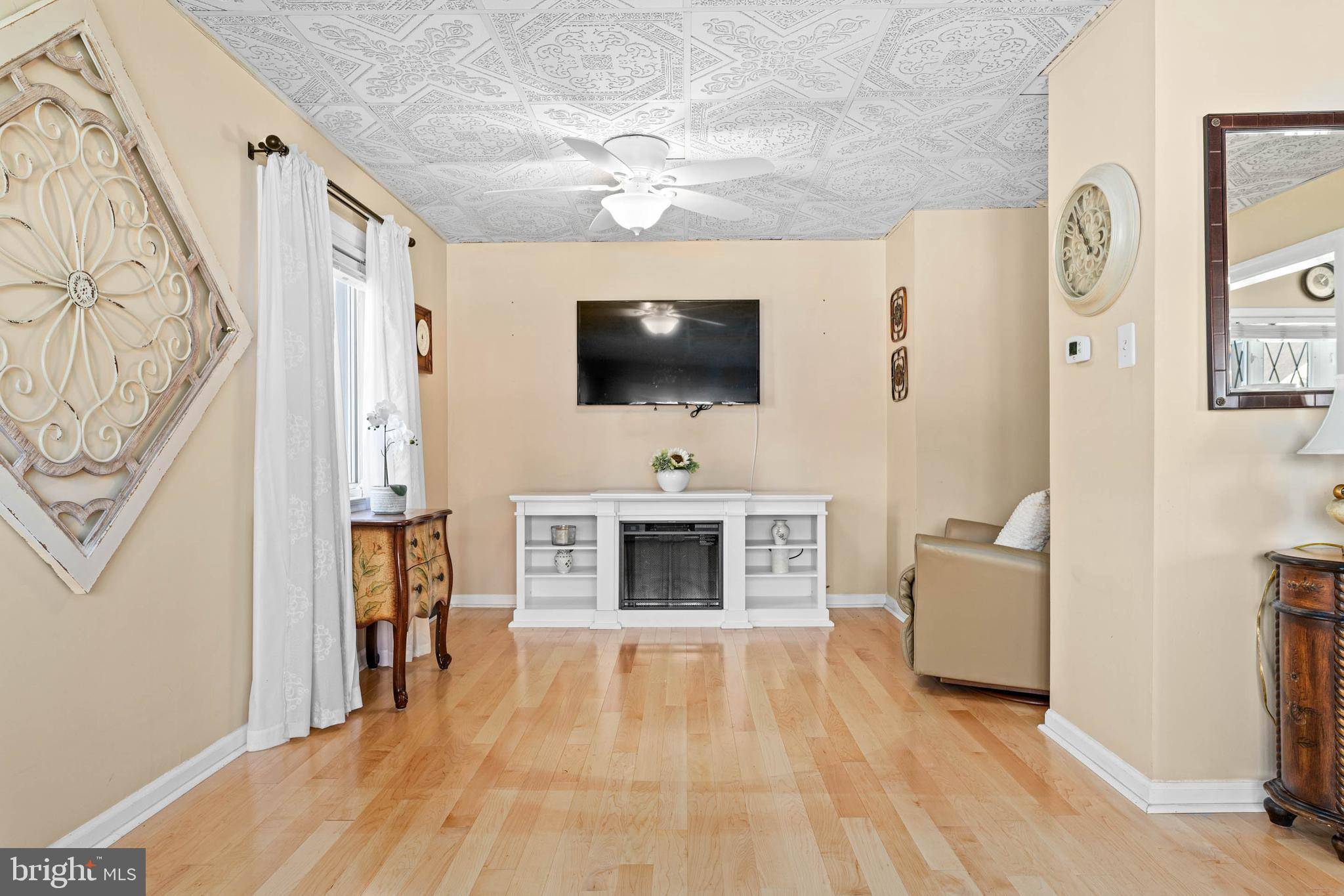Broomall, PA 19008,127 2ND AVE