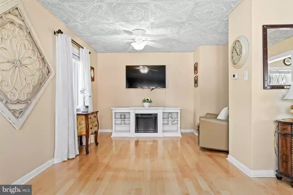 Broomall, PA 19008,127 2ND AVE