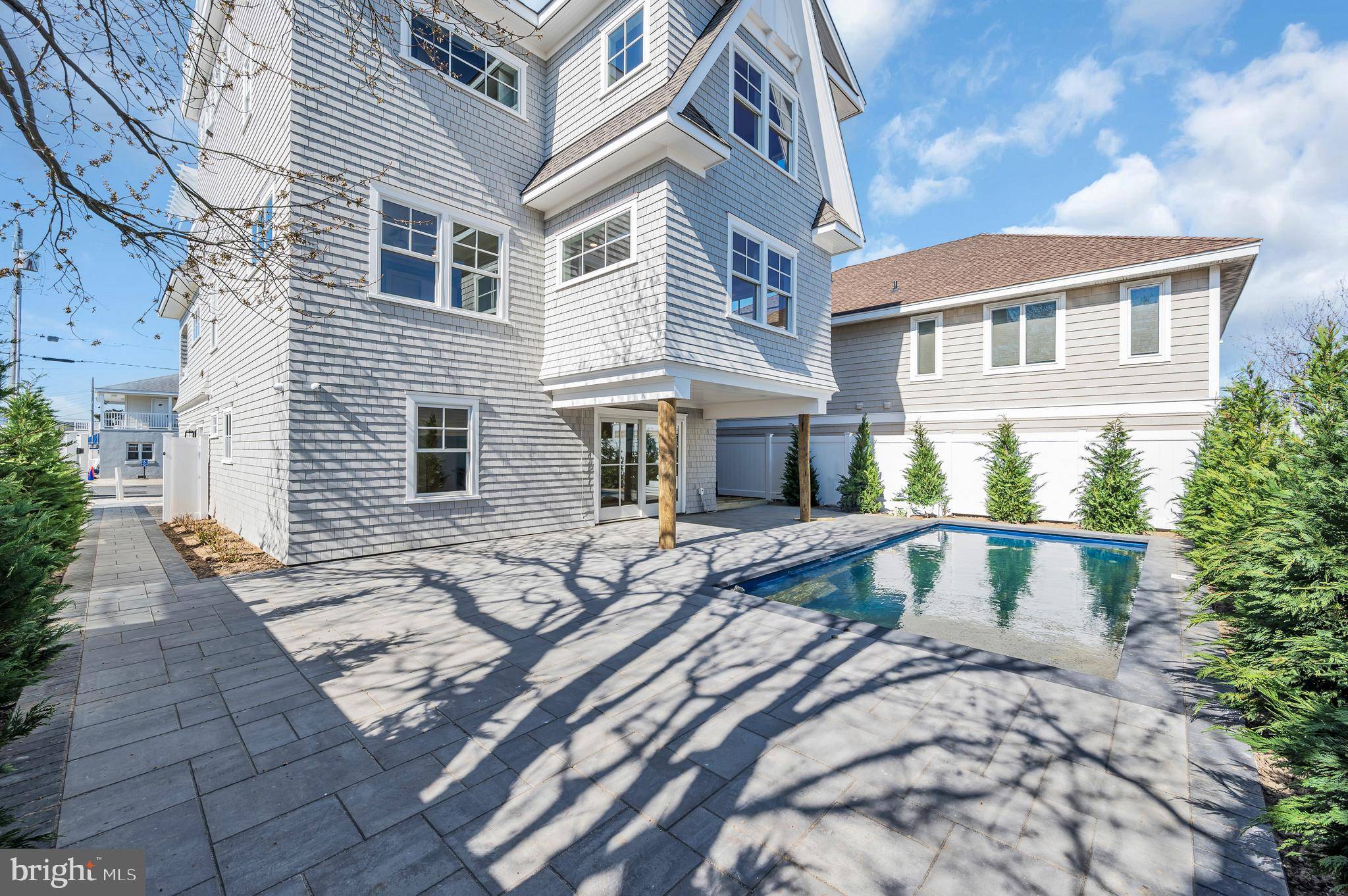 Surf City, NJ 08008,43 N 9TH ST