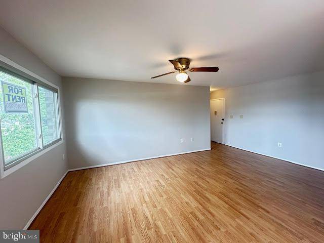 Woodbridge, VA 22192,12703 DARA DR #302