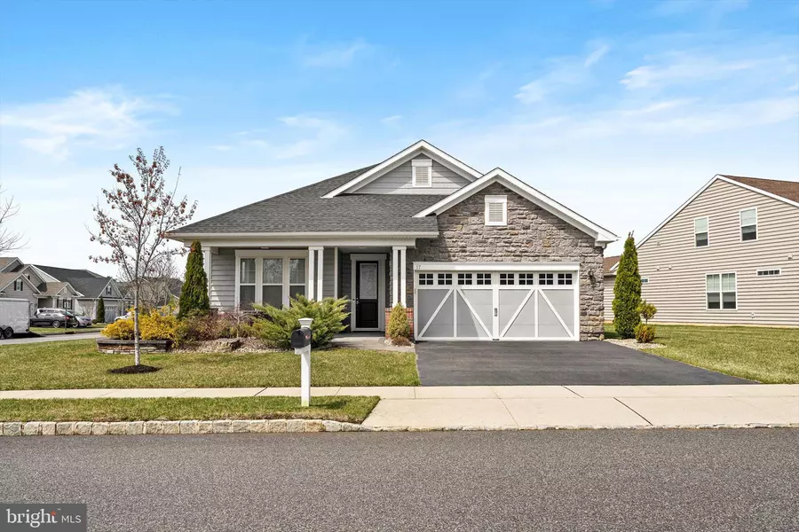 17 LANDMARK RD, Monroe Township, NJ 08831