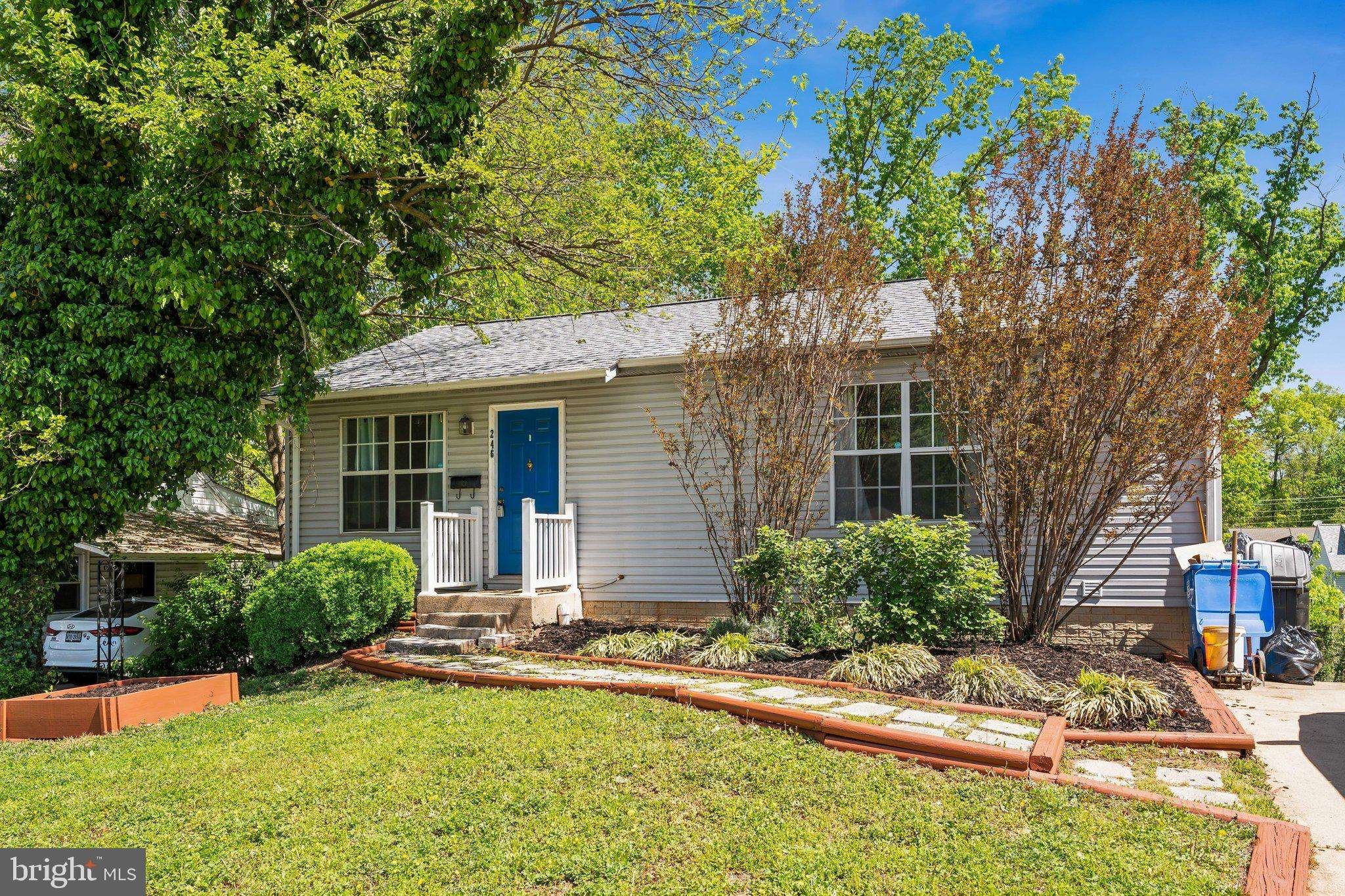 246 MANASSAS DR, Manassas Park, VA 20111