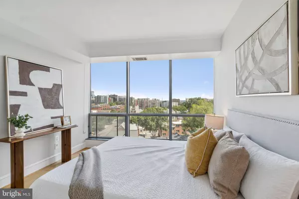 Arlington, VA 22201,2001 15TH ST N #506