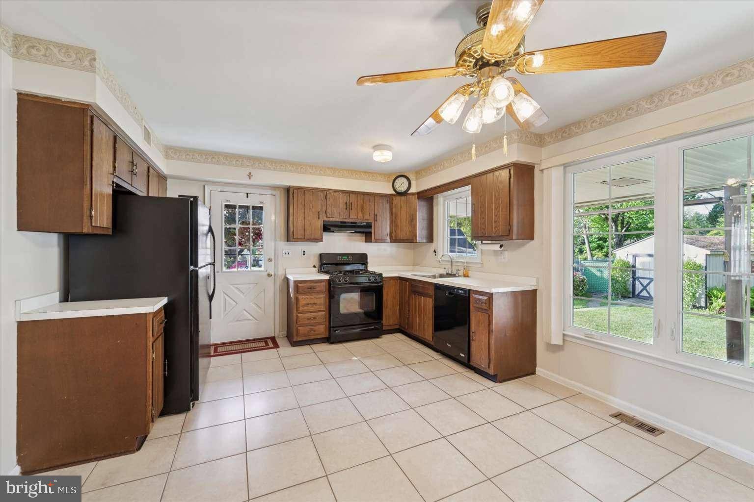 Broomall, PA 19008,2992 EASTBURN AVE