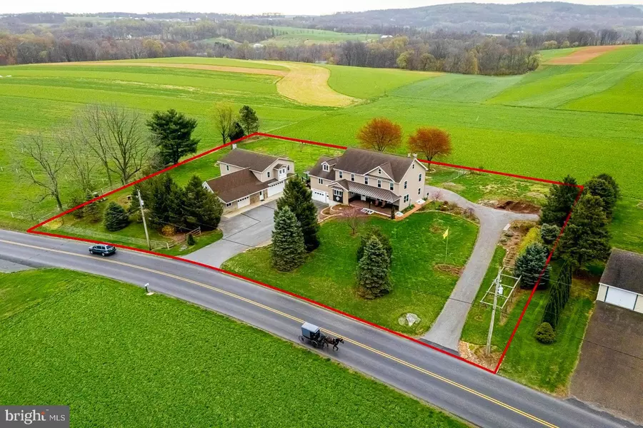 2147 WHITE OAK RD, Strasburg, PA 17579