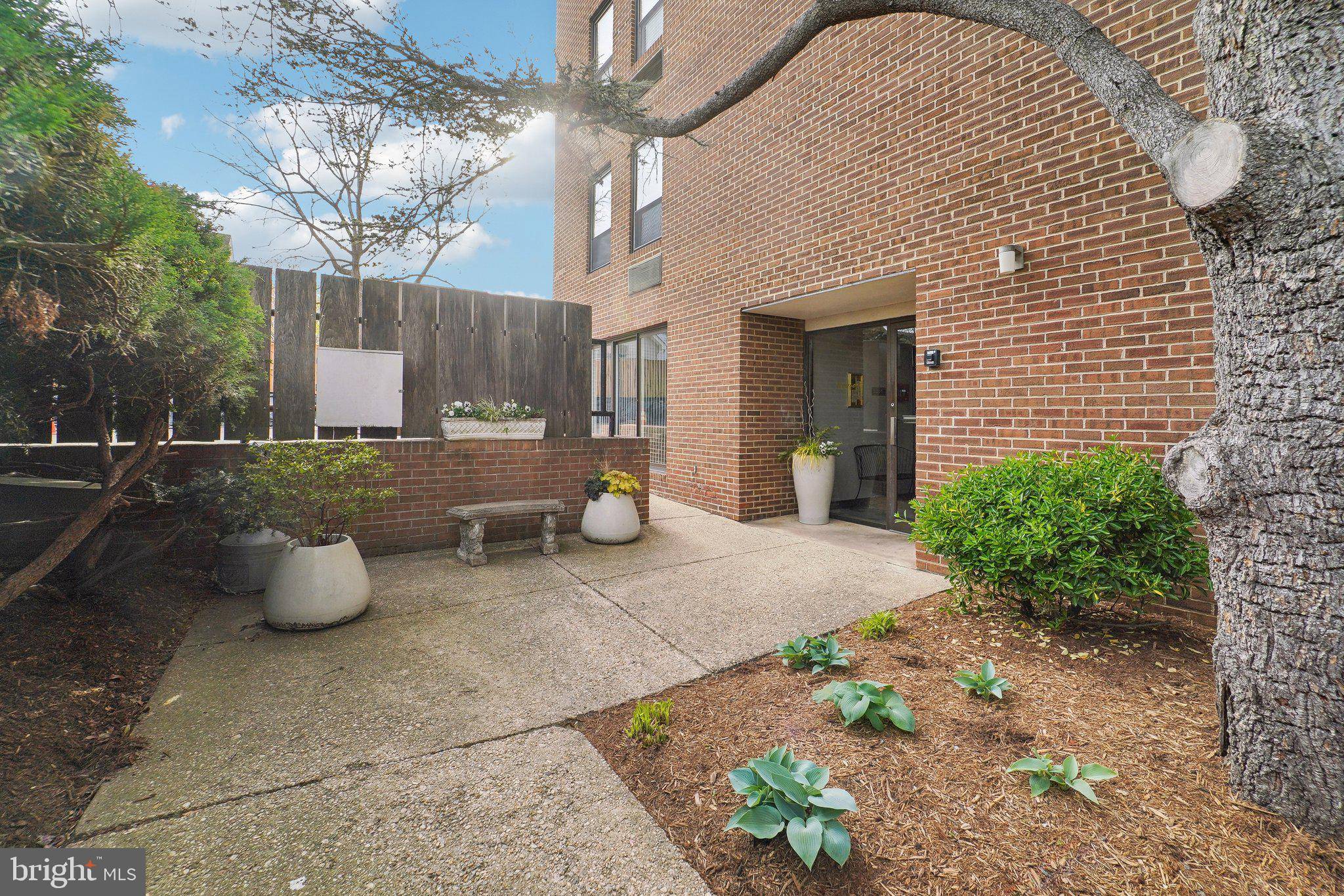 Annapolis, MD 21403,316 BURNSIDE ST #208