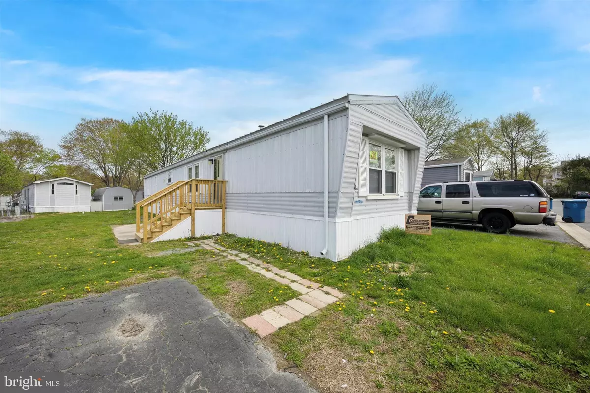 Newark, DE 19713,4 MILKWEED CT #238