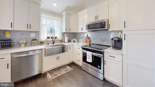 Woodbury Heights, NJ 08097,320 BEECH AVE