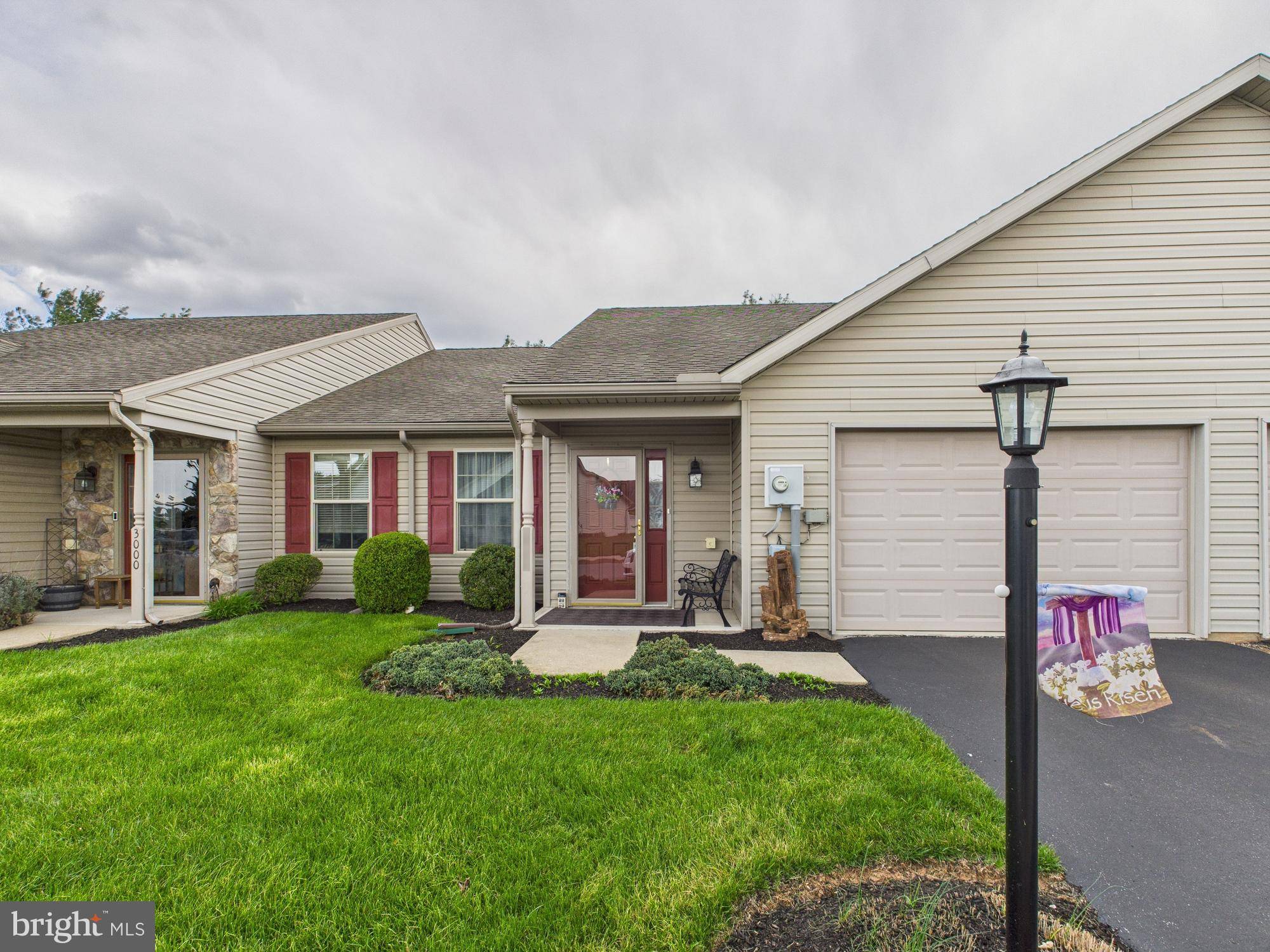 2990 BARLEY CIR #24, Dover, PA 17315
