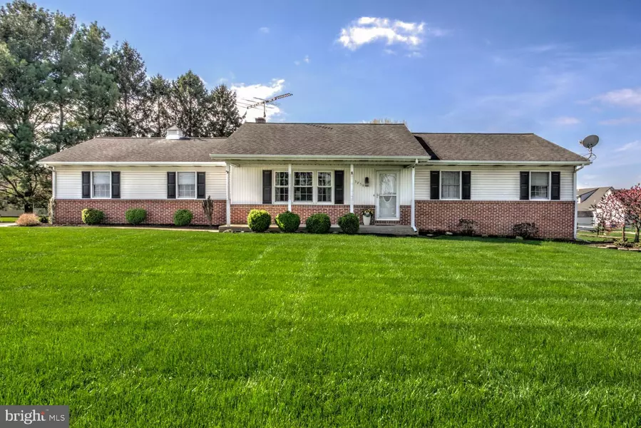 3738 OLD PHILADELPHIA PIKE, Gordonville, PA 17529