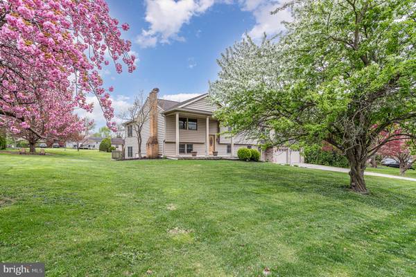 Lancaster, PA 17603,115 NICHOLAS RD