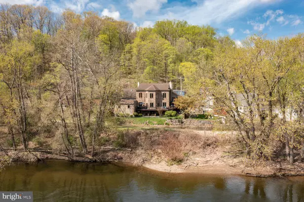 Kintnersville, PA 18930,1820 EASTON RD