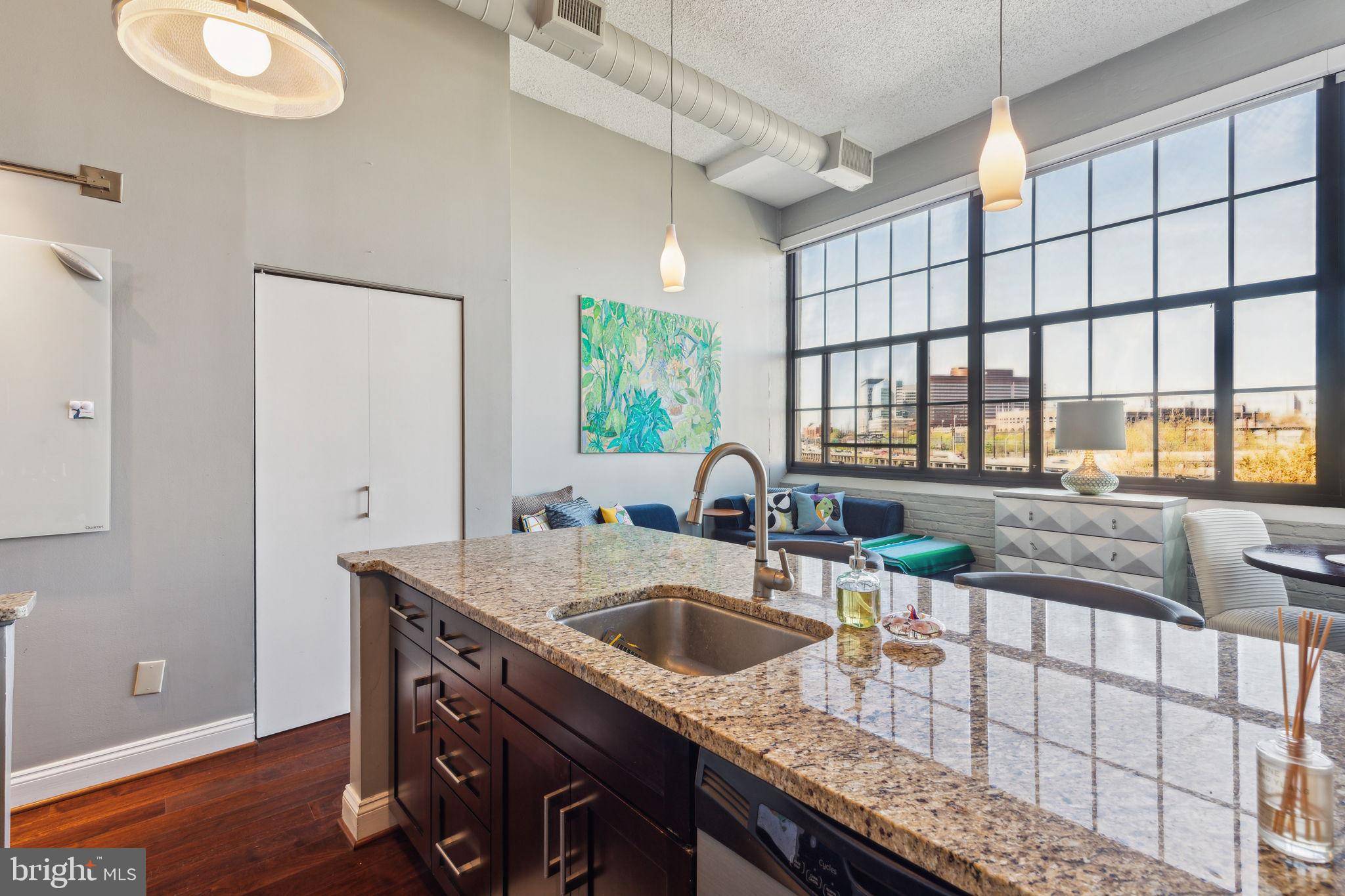 Philadelphia, PA 19103,2429 LOCUST ST #302